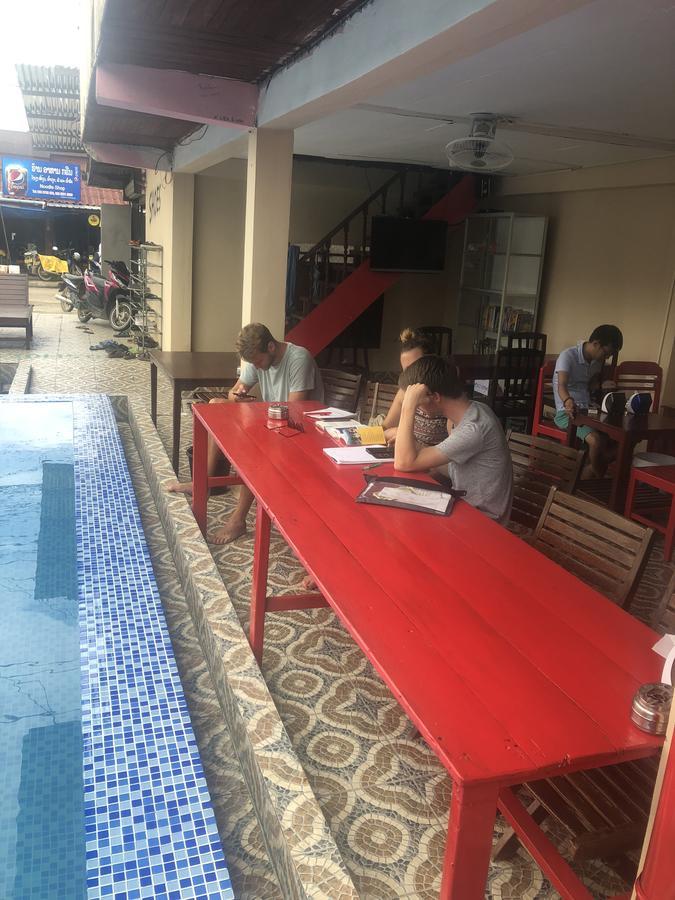 Real Vang Vieng Backpacker Hostel Exterior photo
